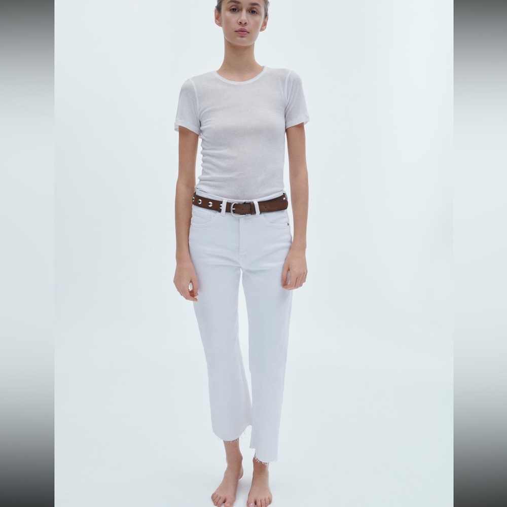 Zara Crop Flare Raw Hem Jeans (Stretch) EUC